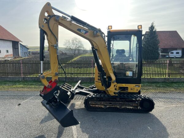 2015 Caterpillar 302.7D CR + 3 GODETS ET INCLINABLE – Image 10