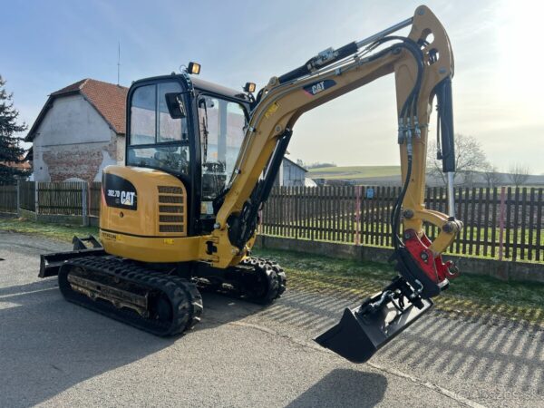 2015 Caterpillar 302.7D CR + 3 GODETS ET INCLINABLE – Image 6