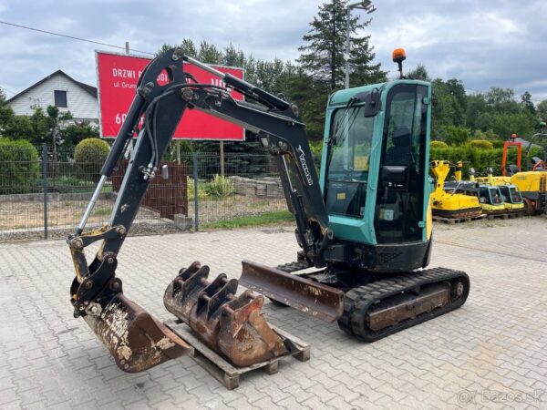 2015-Yanmar VIO25-4 + 3 GODETS