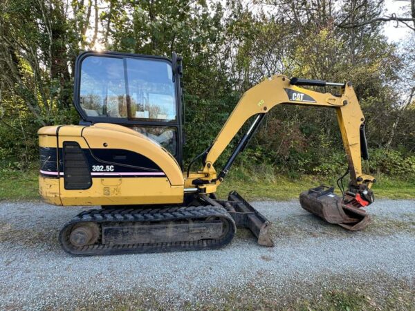 2006-Caterpillar 302.5C + 3 GODETS – Image 24