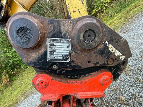 2006-Caterpillar 302.5C + 3 GODETS – Image 35