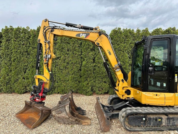 2017-CAT 305.5 E2 CR + ROTOTILT ENGCON + 4 GODETS