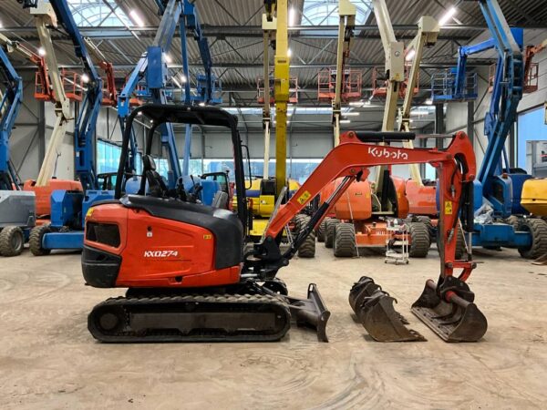 Kubota KX 027-4 + 3 GODETS + ATTACHE RAPIDE