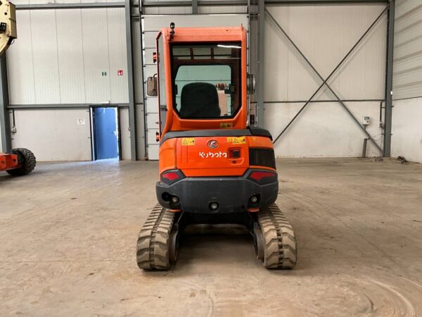 2015-Kubota U 27-4 + 3 GODETS + ATTACHE RAPIDE – Image 16